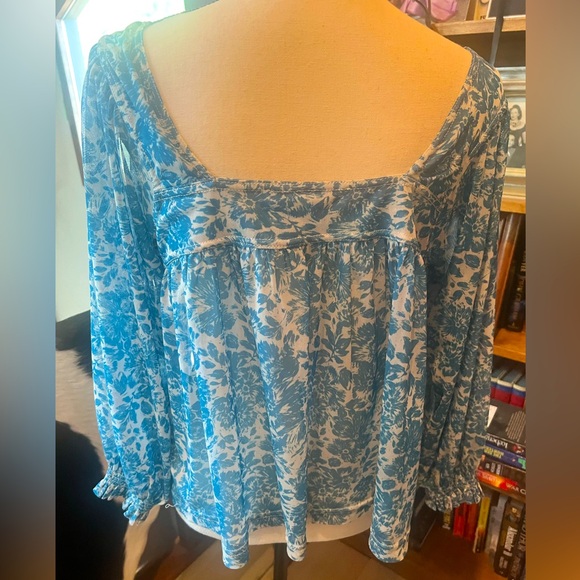 Beyond the Radar -Boot Barn brand Size S Oversized blouse - Picture 4 of 6